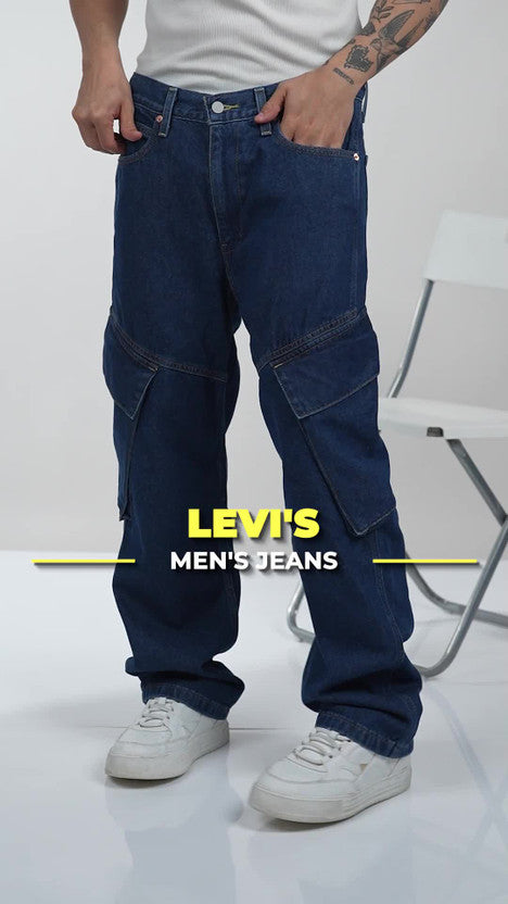 Men Straight Fit Mid Rise Blue Jeans